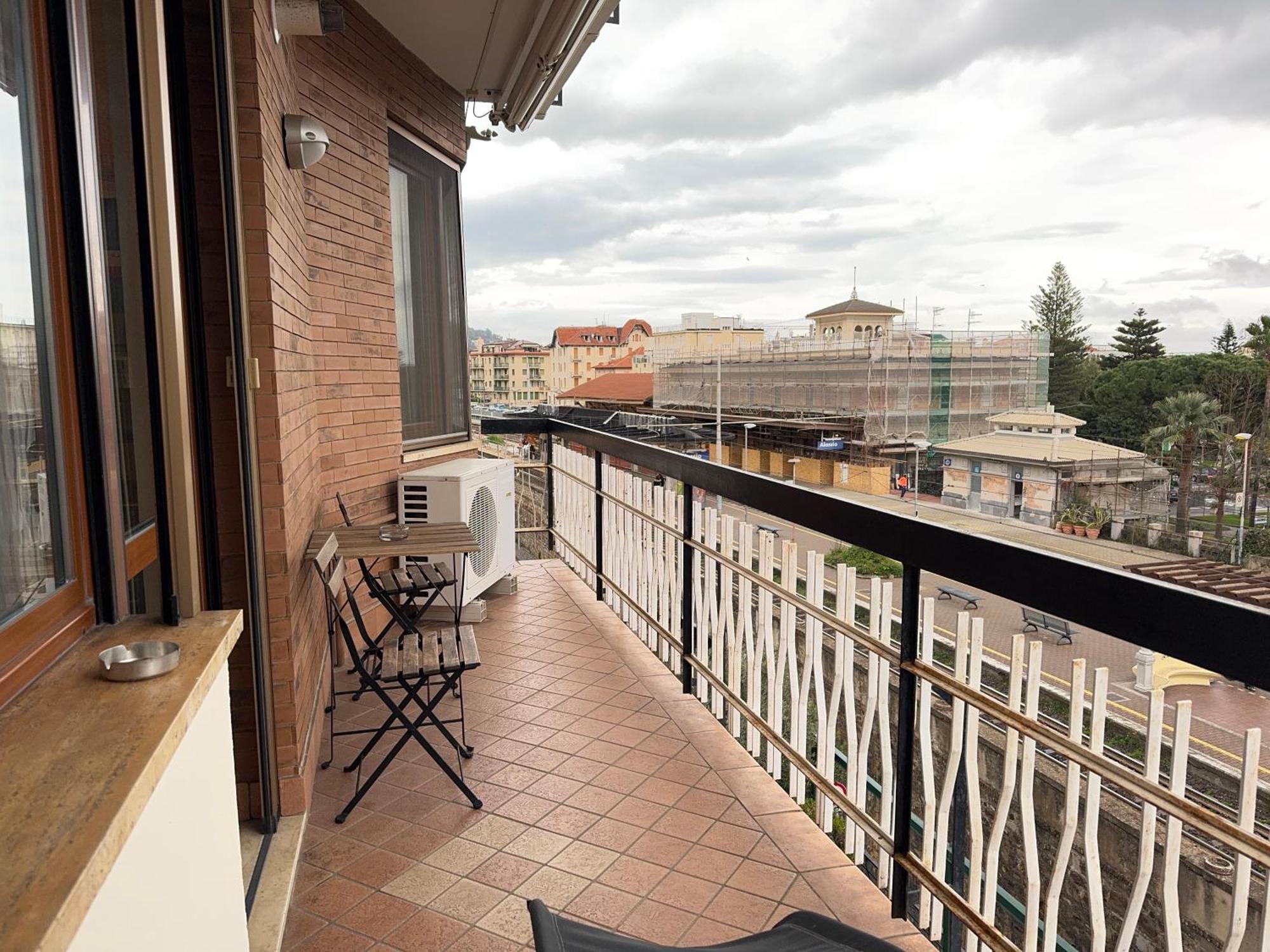 Appartamento Private Garage, 300m From Sea In Centre *
