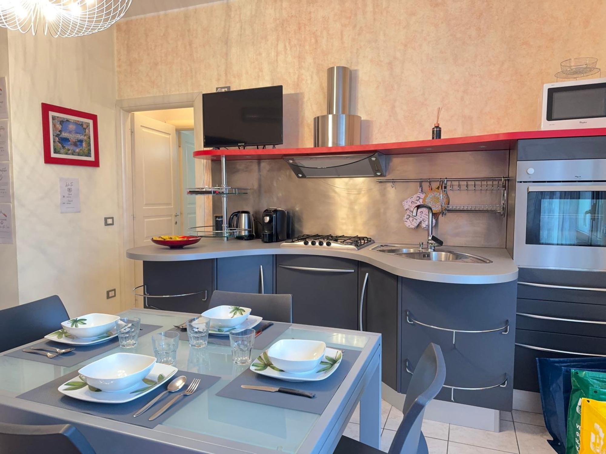 Private Garage, 300m From Sea In Centre Appartamento